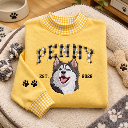 Custom Gingham Letter Mom Pet Portrait Mock Neck Sweatshirt