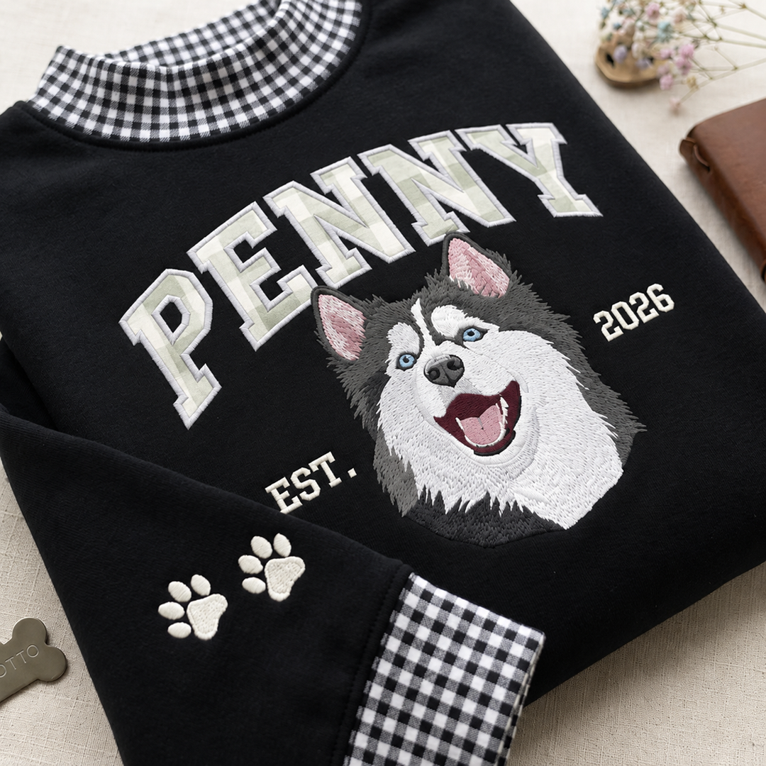 Custom Gingham Letter Mom Pet Portrait Mock Neck Sweatshirt